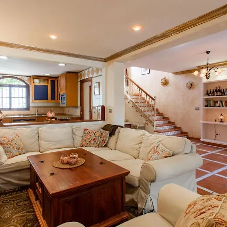 Holiday El Patio De Capistrano By Interhome Casa vacanze Nerja